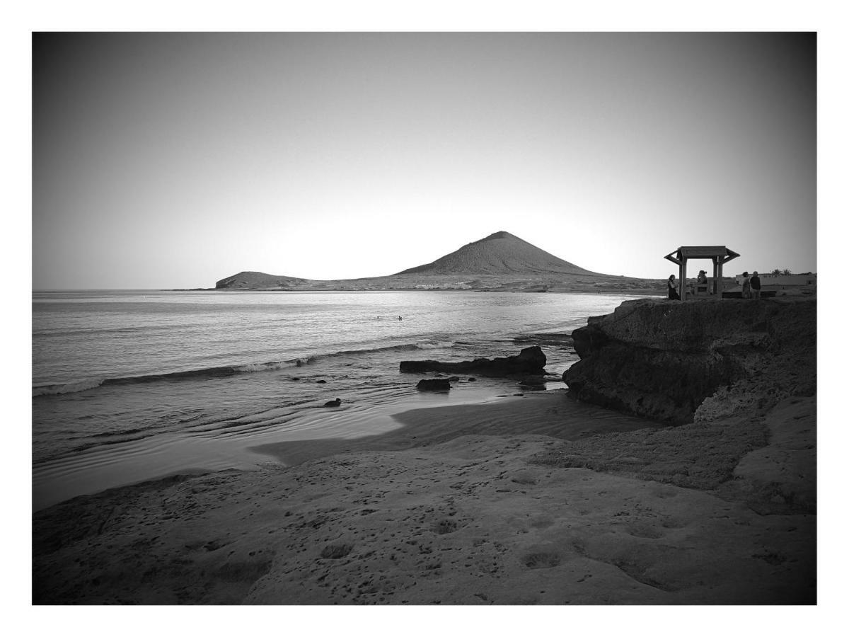 Alquilaencanarias El Medano Spectacular Terrace And Sea Views A Villa Exterior photo